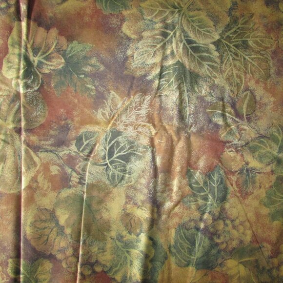 Autumn Leaves Home Decor Chintz - 3.7m - Picture 8 of 13